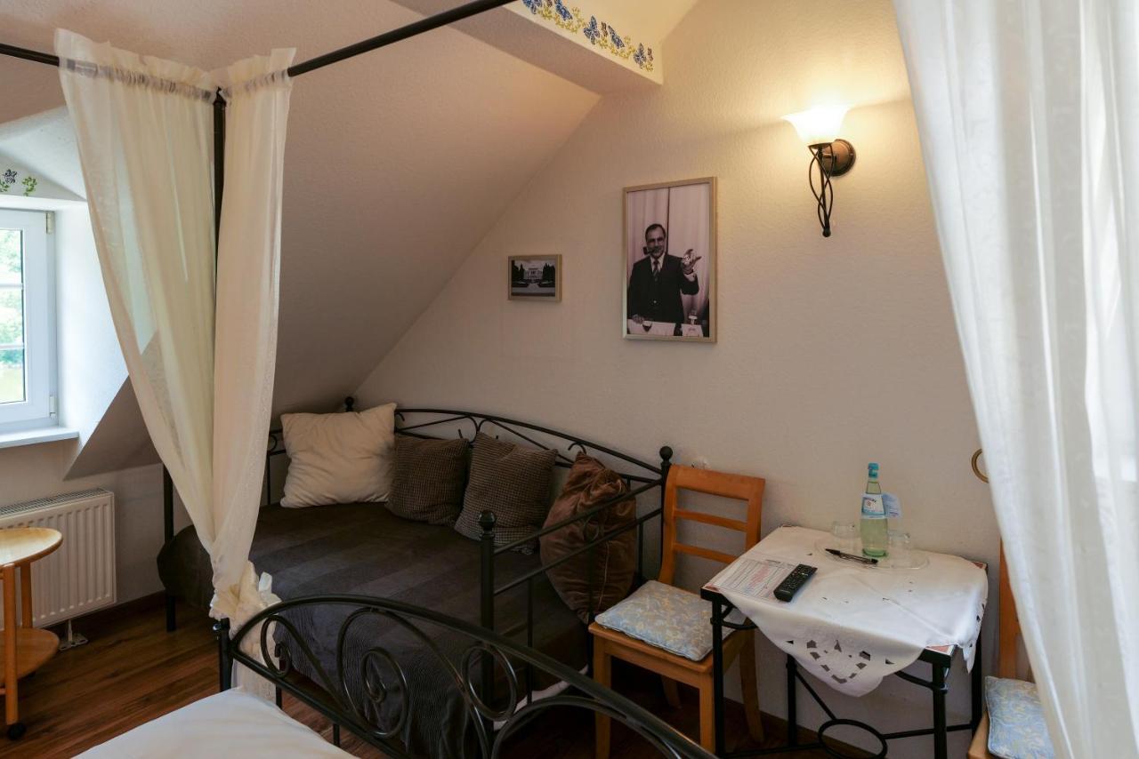Hotel Alte Buergermeisterei Ediger-Eller Dış mekan fotoğraf