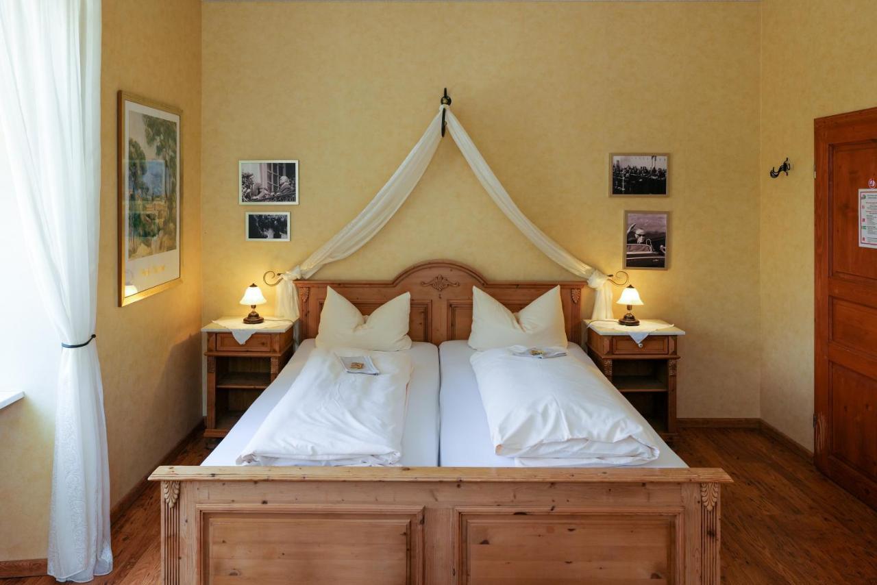 Hotel Alte Buergermeisterei Ediger-Eller Dış mekan fotoğraf